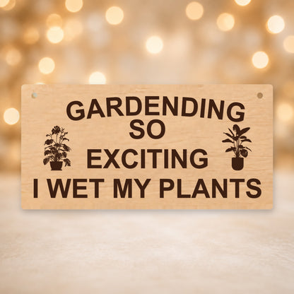 072, Gardening_ I Wet My Plants - V12